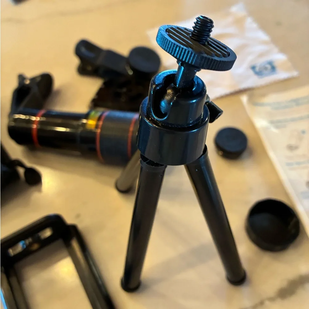 Smartphone Camera Lens Kit with Tripod - Black